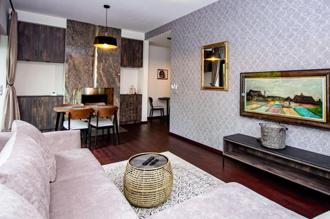 Inpoint 2-Bedrooms Apartment With Private Garden And Free Parking Krasków Eksteriør bilde
