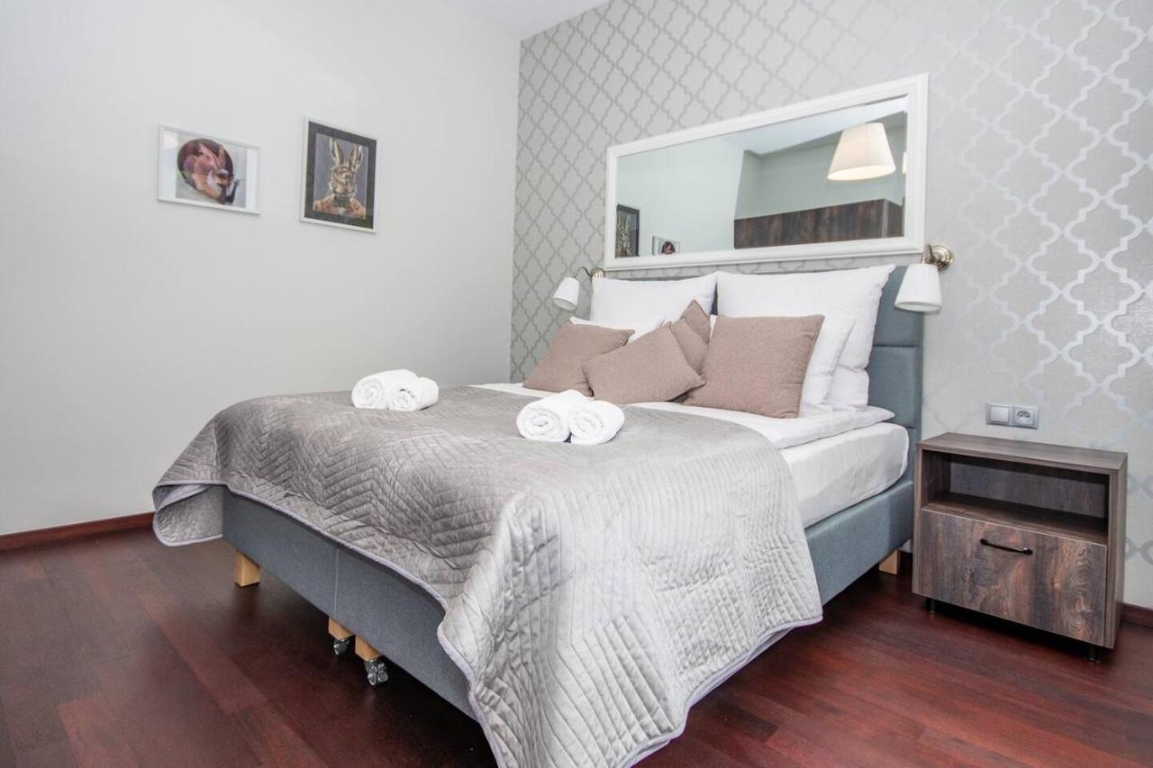Inpoint 2-Bedrooms Apartment With Private Garden And Free Parking Krasków Eksteriør bilde