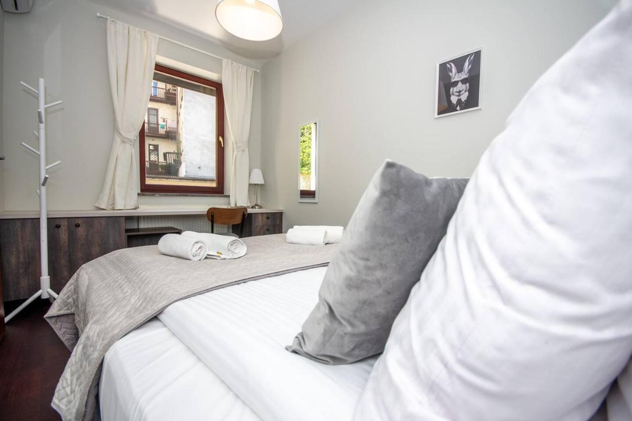 Inpoint 2-Bedrooms Apartment With Private Garden And Free Parking Krasków Eksteriør bilde